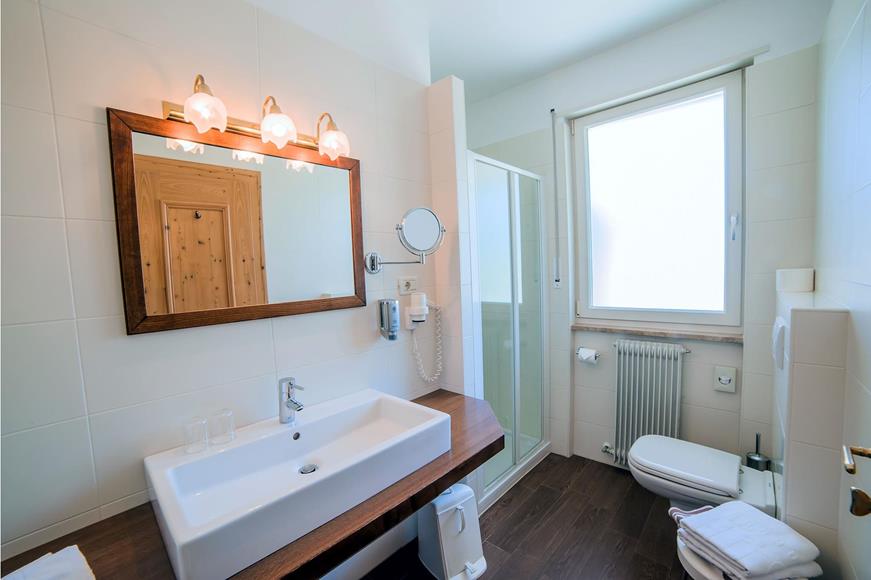 Bathroom with shower - Double room south tradition
